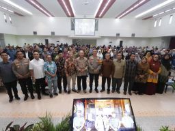 Bersama Civitas UM Surabaya, Kapolda Jatim Komitmen Wujudkan Pemilu 2024 Damai dan Kondusif