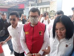 Kejari Surabaya Terima Pelimpahan Tersangka Pembunuhan dan Barang Bukti