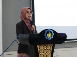 Sistem Informasi ITS Luluskan Doktor Pertama