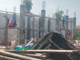 Memperingati Isra Miraj, Media Pro Legal Jatim Berikan Bantuan ke MI Miftahul Ulum Driyorejo Gresik