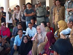 Novi: Saya Anak Petani dan Siap Berjuang Bersama