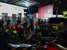 Oknum Dishub Kota Surabaya Diduga Kerja Sama Parkir Liar Narik Sepuluh Ribu Per Sepeda Motor