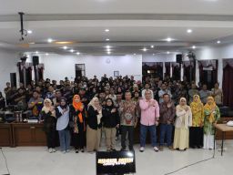 16 Juta Pemilih di Jatim Sudah Tercoklit