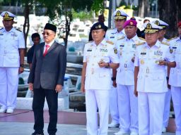 Jelang Peringatan Hari Armada Rl 2024, Komandan Puspenerbal Ziarah Taman Makam Pahlawan