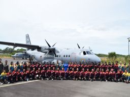 Wing Udara 1 Puspenerbal Beri Kesempatan Joy Flight Paskibraka Kota Tanjungpinang