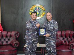 Komandan Kodaeral lX Terima Kunjungan Kerja Pangkoarmada lll