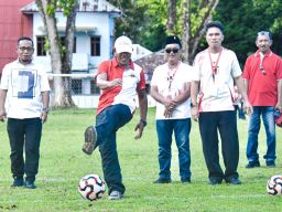 Dukung Pembinaan Pesepakbola Muda Maluku, Kodaeral IX Fasilitasi Bergulirnya Liga U-17 Soekarno Cup 2026
