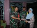 Satgas TMMD 106 Berikan Uang Makan Untuk Warga Yang Rumahnya Ditingali