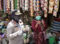 Polres Tanjung Perak Inspeksi Mendadak Di Pasar Tradisional Dan SPBU