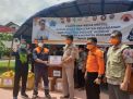 Huadi Nickel Alloy Menyerahkan APD kepada Satgas Covid-19 Bantaeng