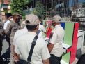 Satpol PP Kabupaten Sampang, Segel Bangunan Permanen di Trotoar 