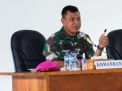 Jelang Hari Raya Idul Fitri, DANYONHOW 2 MAR Berikan Jam Komandan Kepada Prajurit