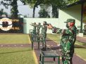 Kemampuan Personil Korem 084/BJ Menembak Pistol Dilatih Secara Periodik