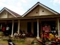 Ledokombo, Jember, Kuburan Surono Adalah Rumahnya