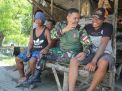 Serma Sutrisno Ngopi Bersama Warga Desa Kupang Sidoarjo