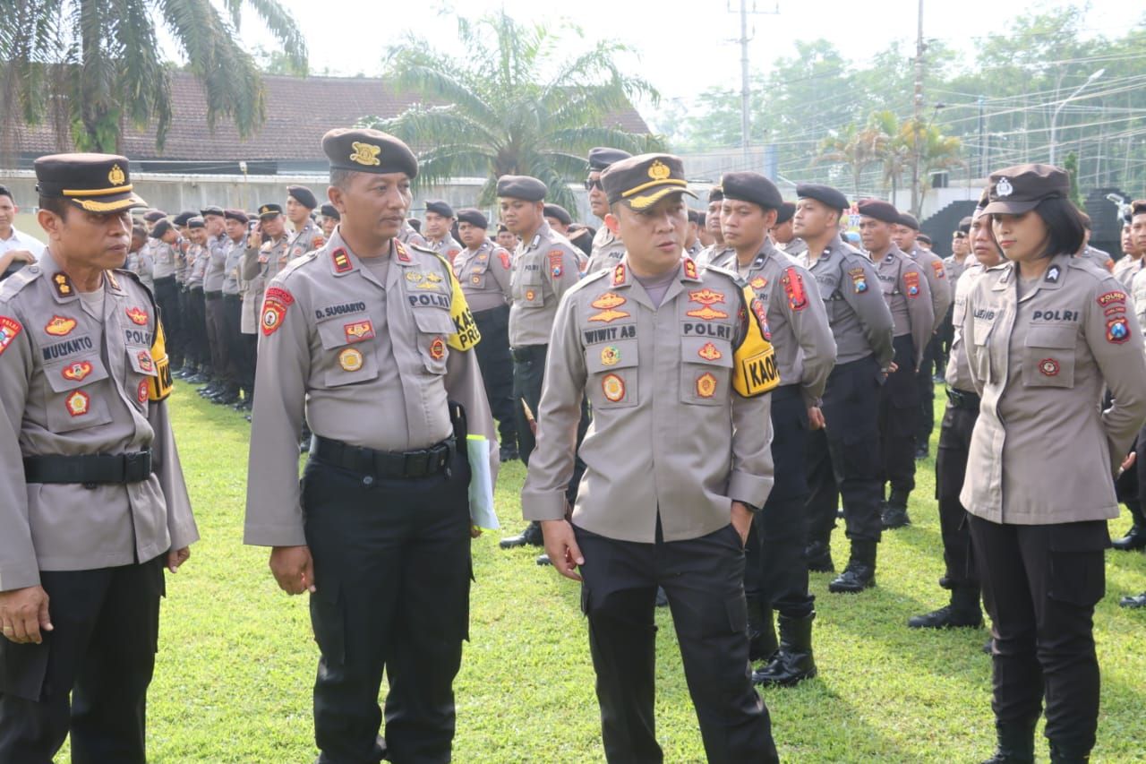 Kapolres Blitar Cek Kompi Dalmas, Pastikan Kesiapan Personel Pengamanan Pemilu 2024