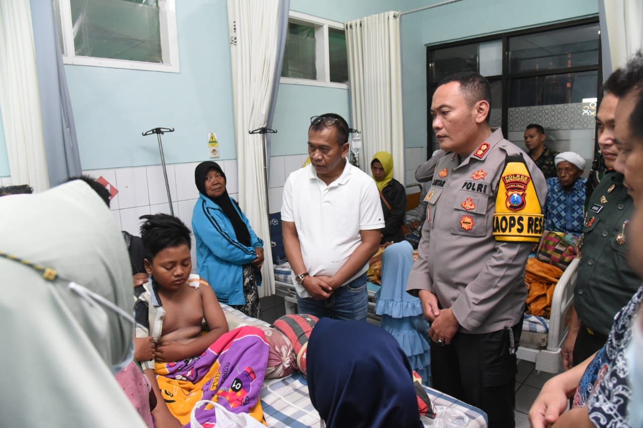 Kapolres Bondowoso Bersama Forkopimda, Sambangi Korban dan Lokasi Terdampak Puting Beliung
