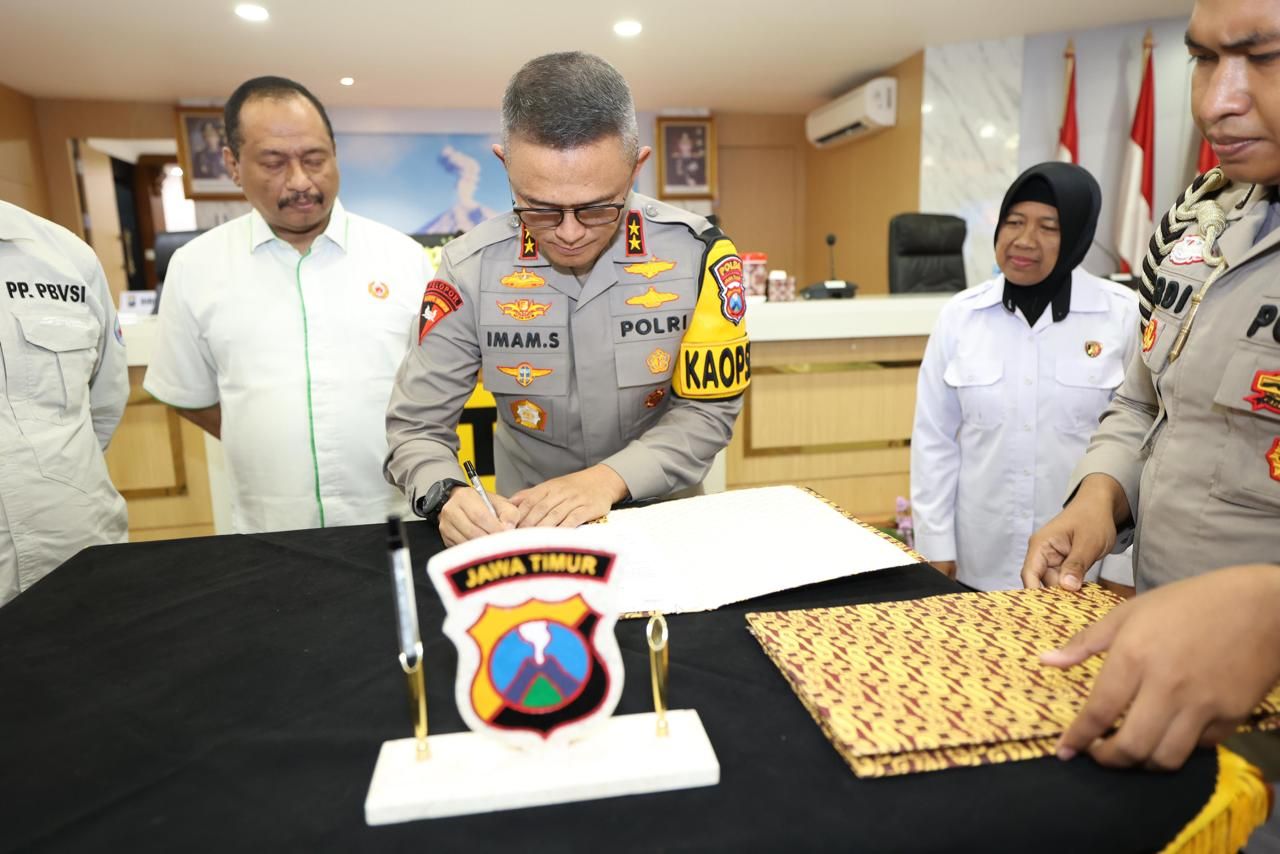 Kapolda Jatim Terpilih Secara Aklamasi, Jadi Ketua PBVSI Jawa Timur