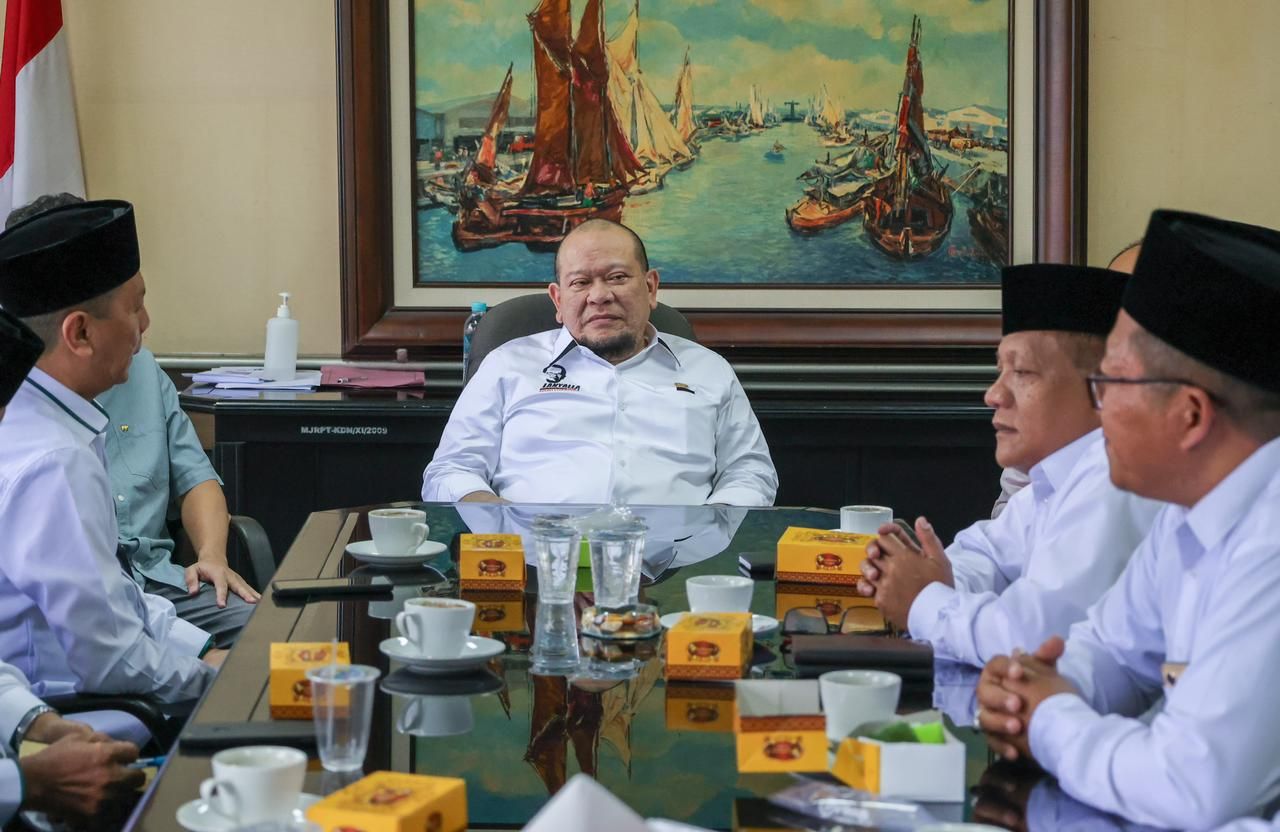 1,1 Juta UMKM Nahdliyin Kesulitan Akses Pasar, Ketua DPD RI Koneksikan dengan Kadin Jatim
