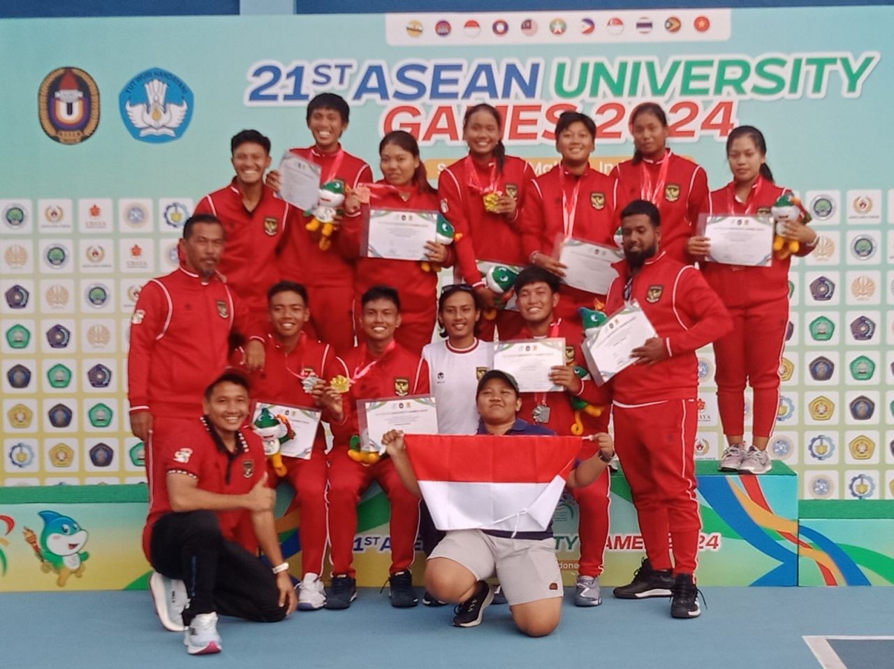 Fitriana Sabrina dan Mohammad Gunawan Sempurnakan Indonesia Juara Umum Cabor Tenis AUG XXI 2024