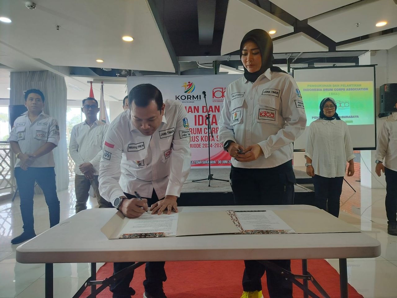 Ketua IDCA Jawa Timur Lantik Silvi Sebagai Ketua IDCA Kota Surabaya Periode 2024-2028