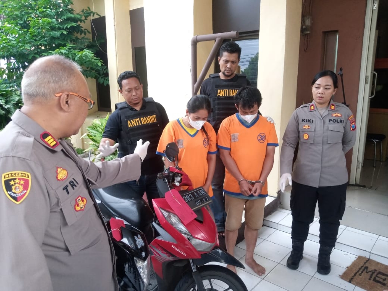 Nekad Curi Motor, Pasangan Kekasih Diamankan Polsek Sawahan 