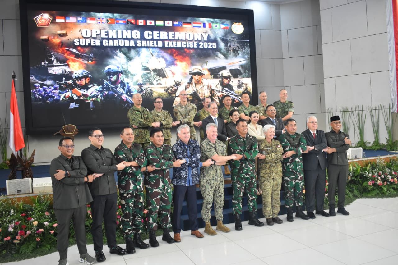 Komandan Puspenerbal Hadiri Pembukaan Latihan Gabungan Bersama Super Garuda Shield 2025