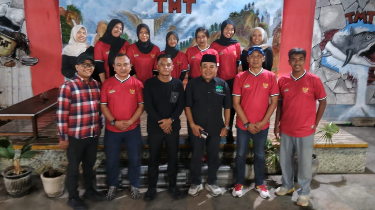 Tim Arung Jeram Putri Surabaya Siap Kibarkan Merah Putih di Malaysia