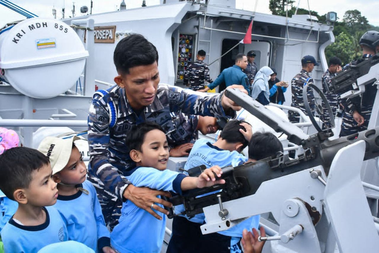 KRl Satrol Kodaeral lX, Terima Kunjungan Wisata Edukasi Ratusan Siswa RA As-Salam Ambon