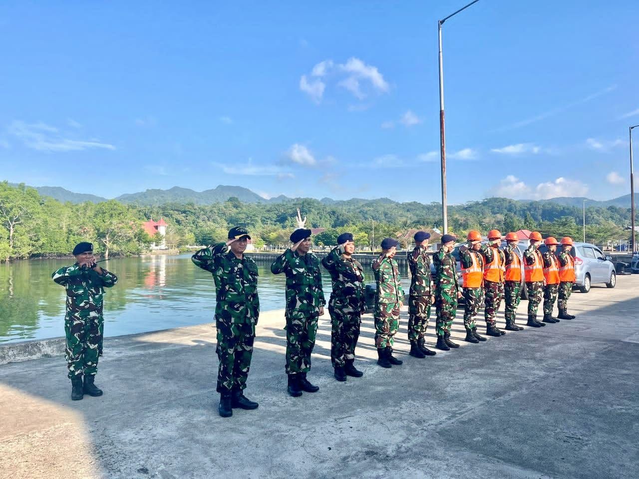 Bawa Misi Operasi Perisai Sura - 26, KRI Dorang - 874 Berangkat dari Dermaga Tawiri Kodaeral lX