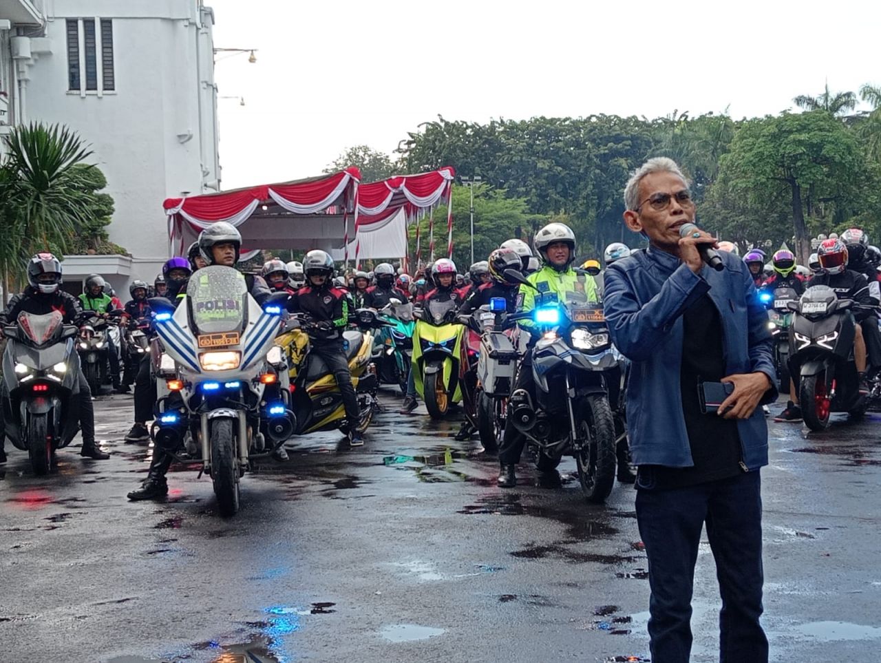IMI Surabaya Satukan Komunitas Bikers Lewat Sunmori Peringatan HJKS