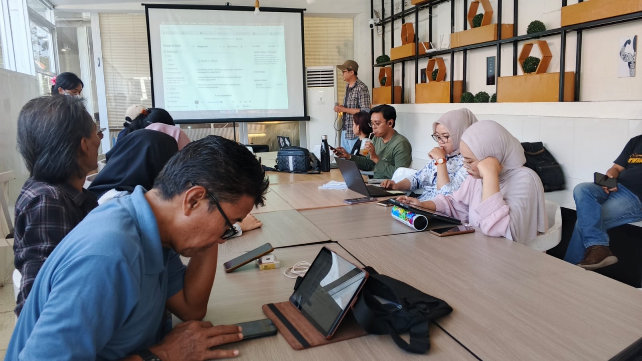 Hanaka Social Space Surabaya Gandeng RLD Gelar Pelatihan AI, Kreator Pemula Bisa Langsung Jago
