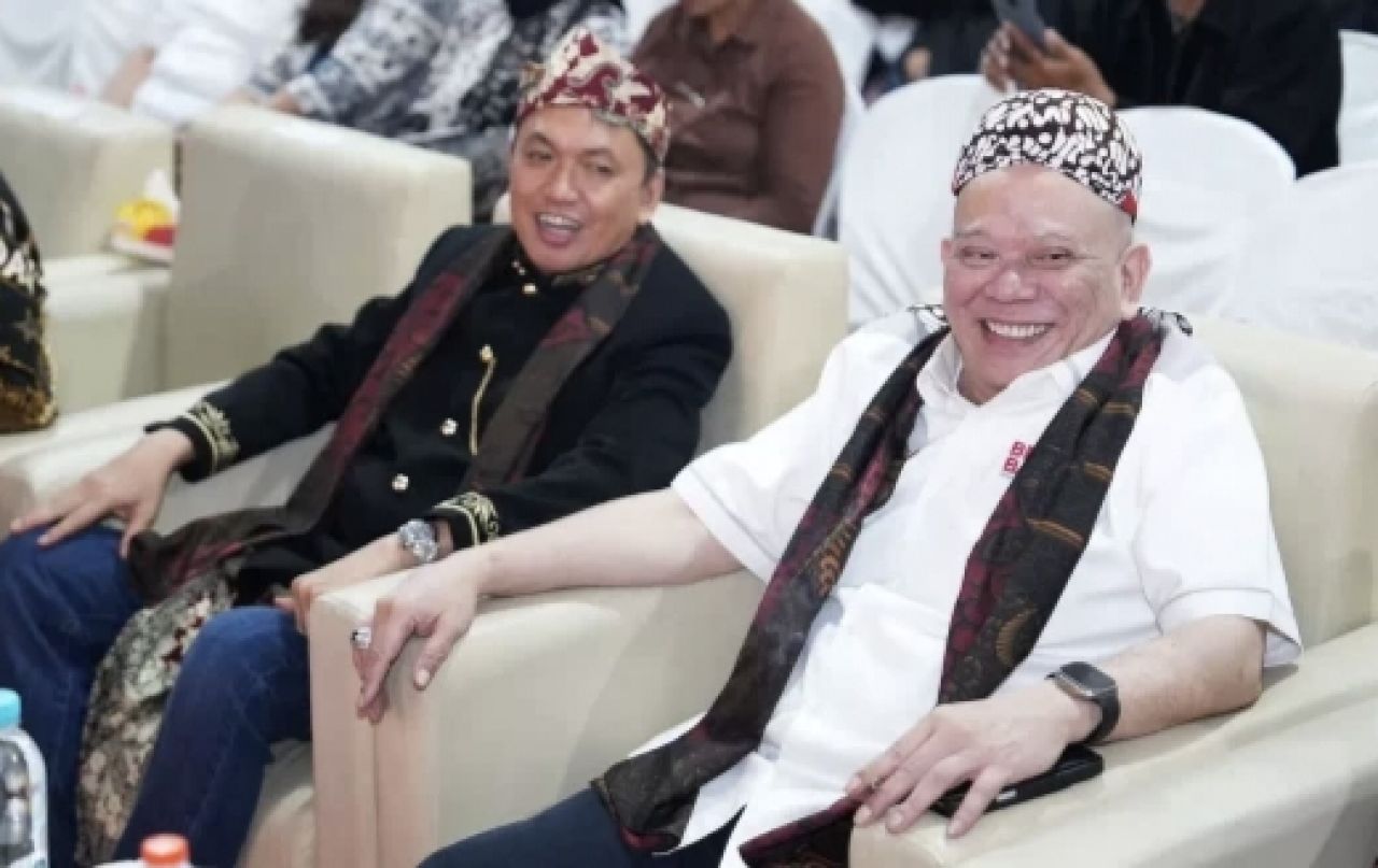 Makna Kepemimpinan dalam Wayang: LaNyalla Sematkan Gelar “Ki” ke Sejumlah Tokoh