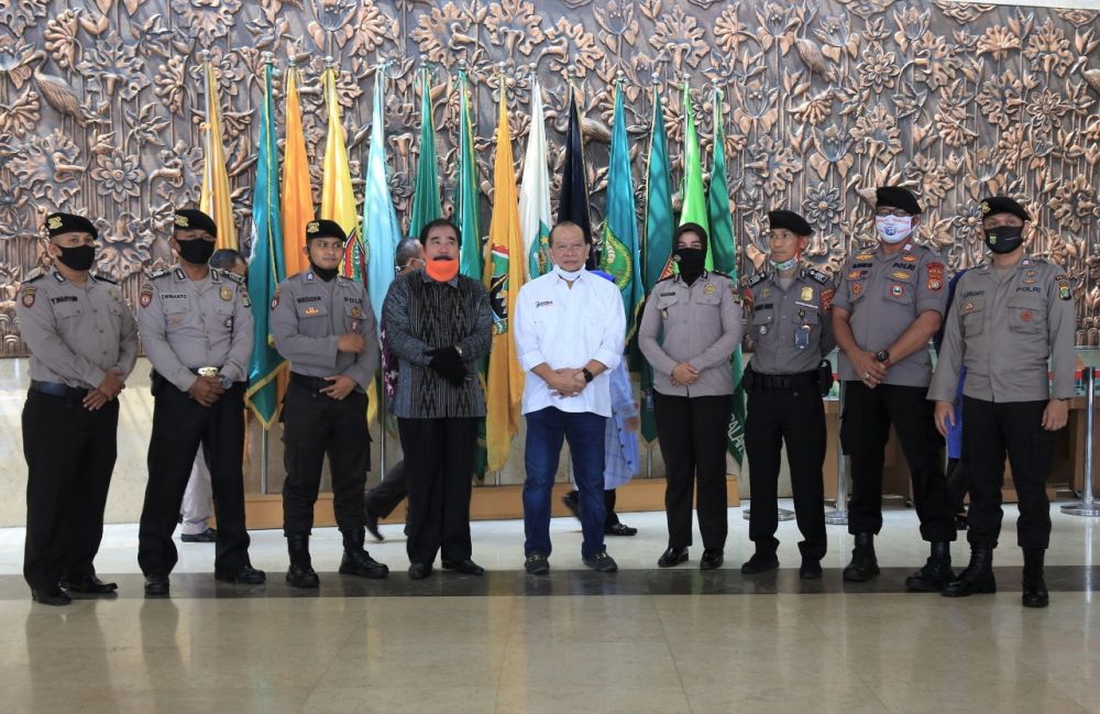 947 Pegawai DPD RI Dapat Tali Asih Dari LaNyalla