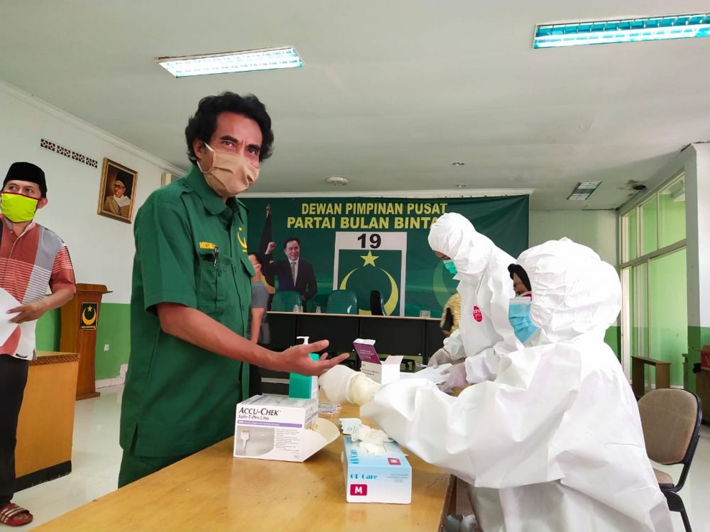 Fungsionaris dan Kader DPP Partai Bulan Bintang di Rapid Test