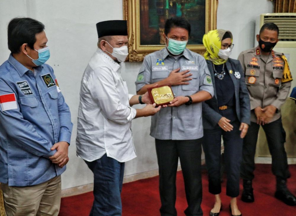 Ketua DPD RI, LaNyalla Minta Semua Gubernur Fokus Kemudahan Berusaha