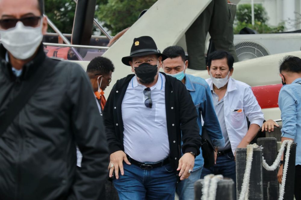 Ketua DPD RI LaNyall Beri Dukungan Moral Petugas SAR