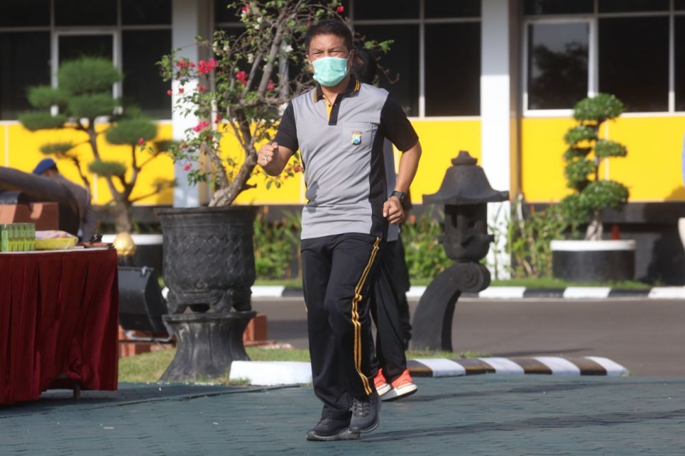 Polda Jawa Timur Rutin Laksanakan Olahraga Untuk Tingkatkan Imunitas