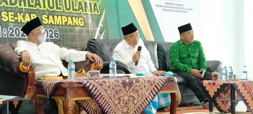 Ini Alasan KH. Asep Syaifuddin chalim Tolak Vaksin AstraZeneca 