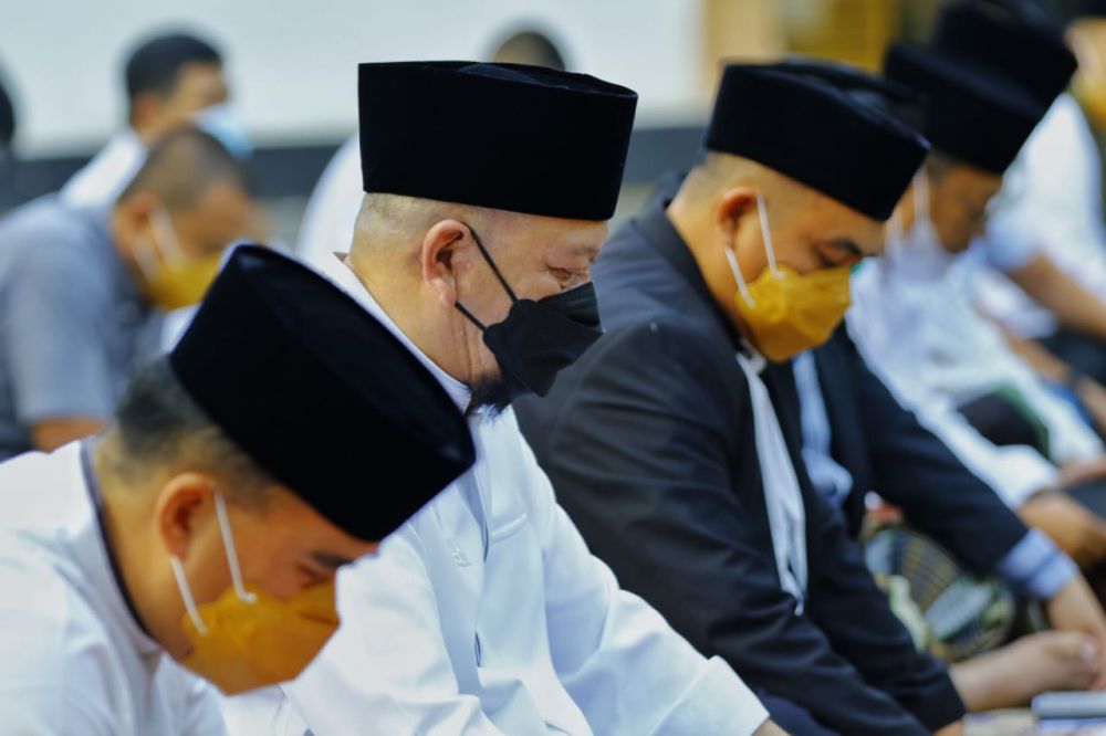 Ketua DPD RI menggelar Salat Idul Fitri 1 Syawal 1442, Kamis (13/5/2021), di Rumah Dinas Ketua DPD, di kawasan Kuningan, Jakarta Selatan
