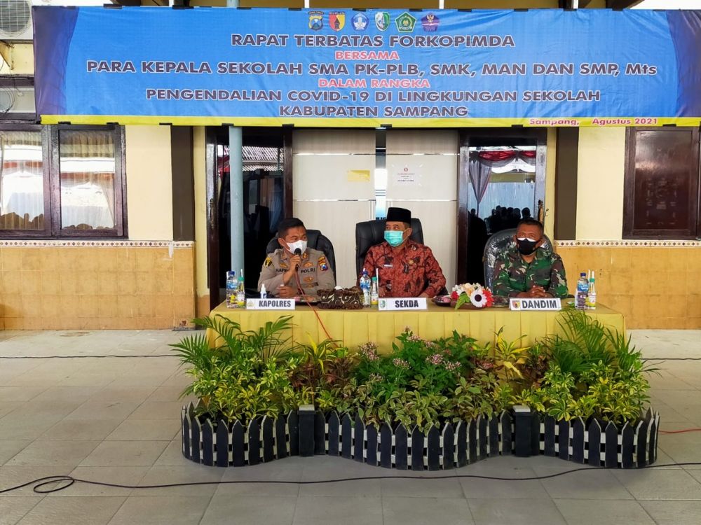 Polres Sampang Hadirkan 252 Kepala Sekolah SMP Dan SMA Se Kab. Sampang