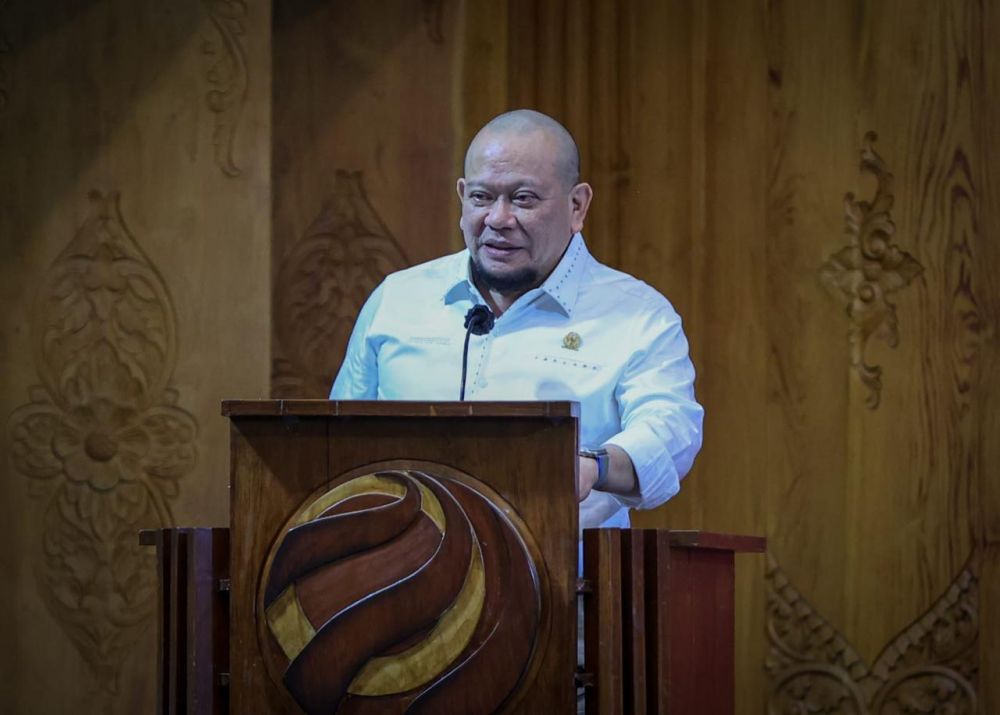 AA LaNyalla Mahmud Mattalitti  Ketua DPD RI  Dukung Penambahan Anggaran untuk KONI Jatim