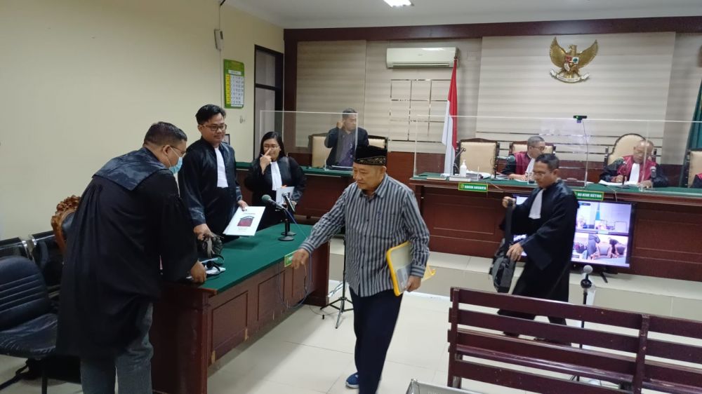 Mantan Bupati Sidoarjo Saiful Illah Jalani Sidang Perdana Di Pengadilan Tipikor