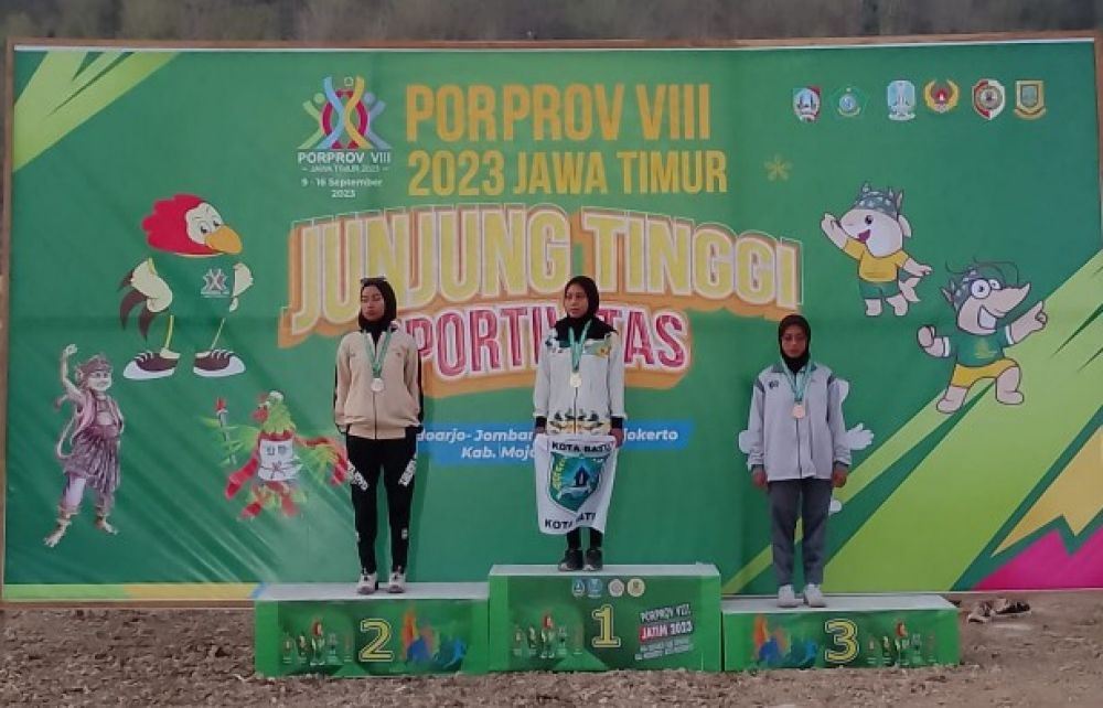 Tim Cabor Paralayang Kota Batu Kawinkan Emas Perorangan Putra dan Putri