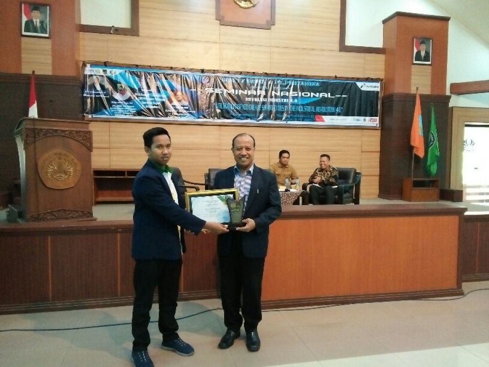 Tim Ahli KADIN Jatim Memaparkan Gejala Transformasi di Era Disrupsi