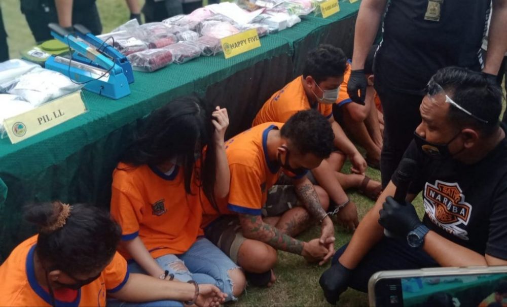 Sat Reskoba Polrestabes Surabaya Amankan 9 kg sabu, 17 ribu happy five