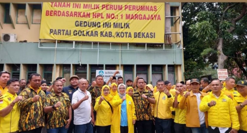 Plt Wali Kota Bekasi Didesak Copot Pegawai BUMD Dari Pengurus Parpol 