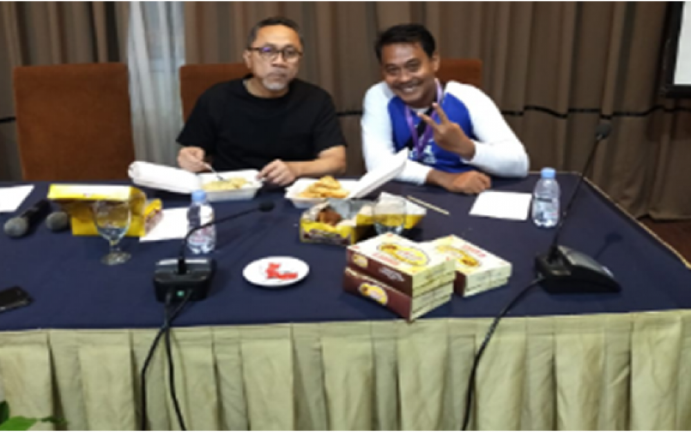 Panwil DKI jakarta dan Luar Negeri DPP PAN Qadar Ruslan Siregar (kanan) bersama Ketua Umum PAN Zulkifli Hasan.